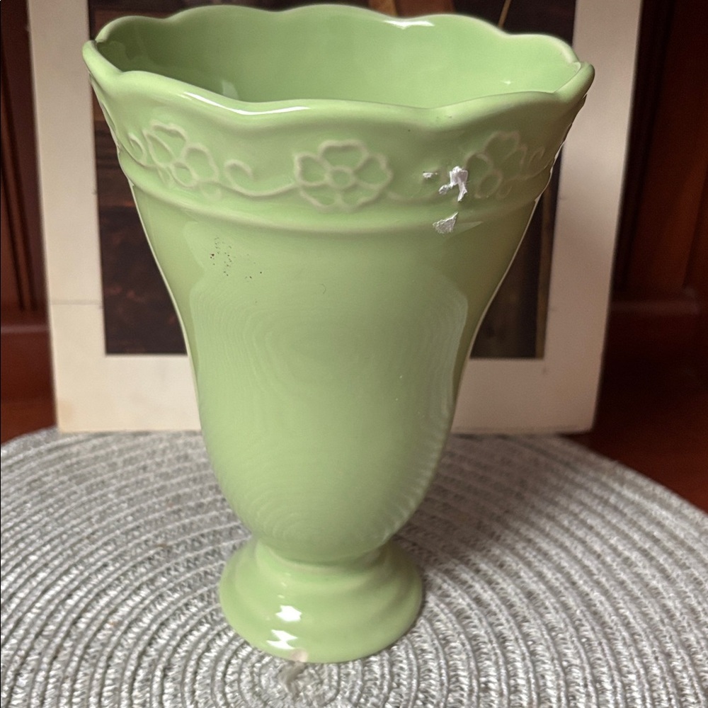 Elegant lime green ceramic Harry & David vase